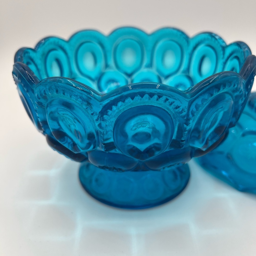 Vintage LE Smith Moon and Stars Blue Glass Lidded Compote Candy Dish - Picture 4 of 11